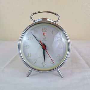 VINTAGE "Treasure" Brand Classic Look Bell Alarm Clock China Red Color 1970's‎